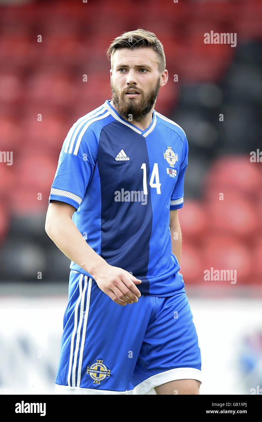 Fußball - International - Nordirland V Katar - Gresty Road Stockfoto
