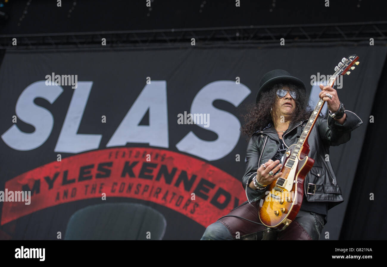 Download Festival 2015 - Tag Drei - Donington Park. Slash live auf der Bühne am 3. Tag des Download Festivals am 14 2015. Juni in Donnington Park, Großbritannien Stockfoto