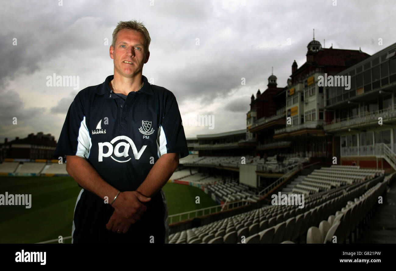 Cricket - Frizzell County Championship - Division One - Surrey gegen Sussex - The Brit Oval. Sussex's Peter Moores, der New English and Welsh Cricket Board National Academy Director Stockfoto