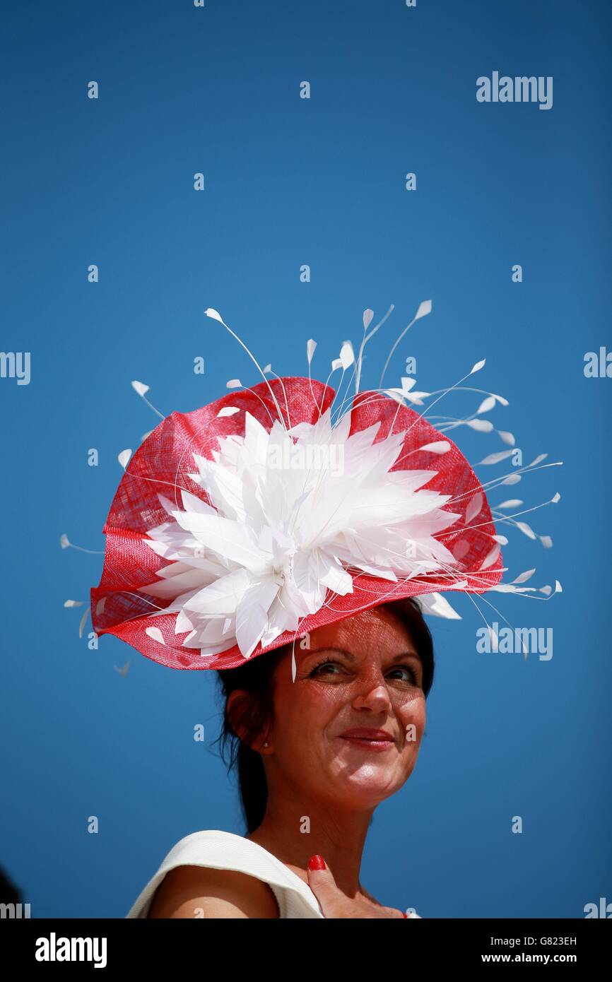 Horse Racing - 2015 Investec Derby Festival - Ladies Day - Epsom Racecourse Stockfoto