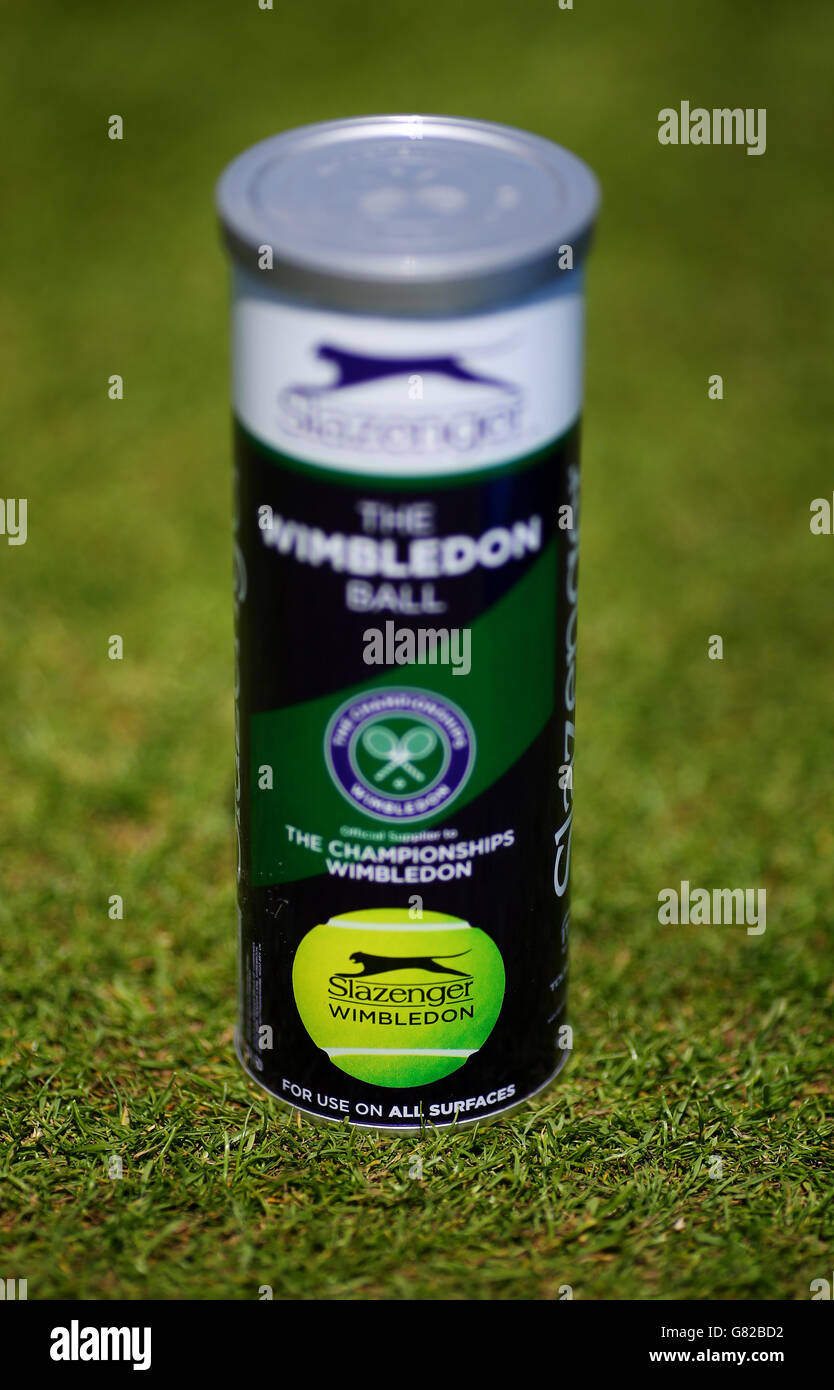Ein Blick auf Slazenger Wimbledon 2015 Bälle während des zweiten Tages der AEGON International im Devonshire Park, Eastbourne. Stockfoto
