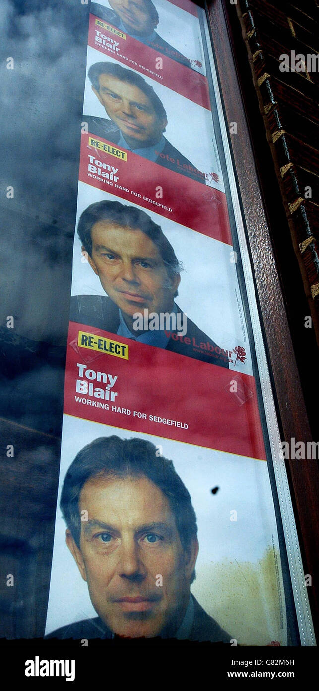 Tony Blair Wahlplakate im Dorf Trimdon. Stockfoto