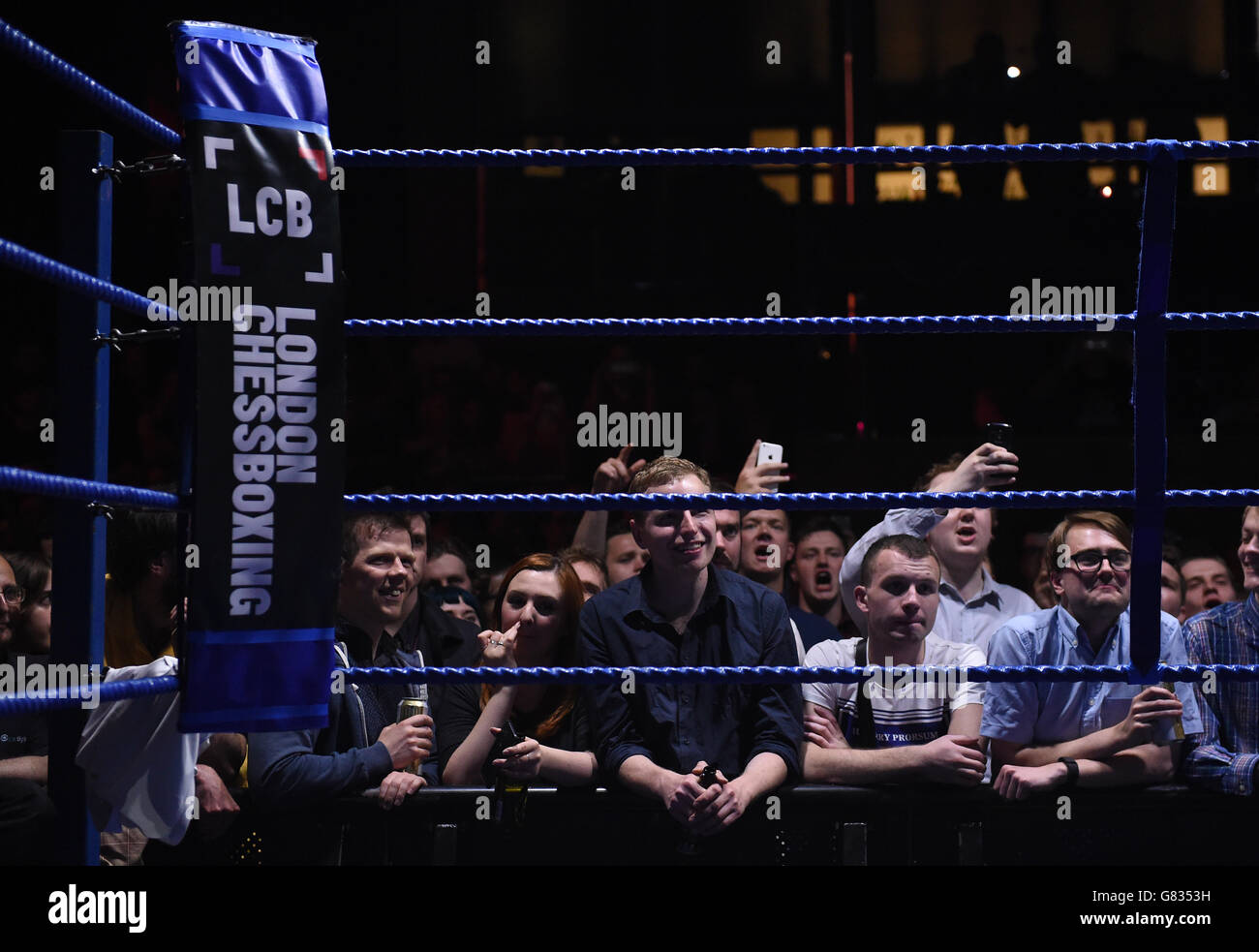 Sport - London Schachboxen Großmeister Bash! -Scala Stockfoto