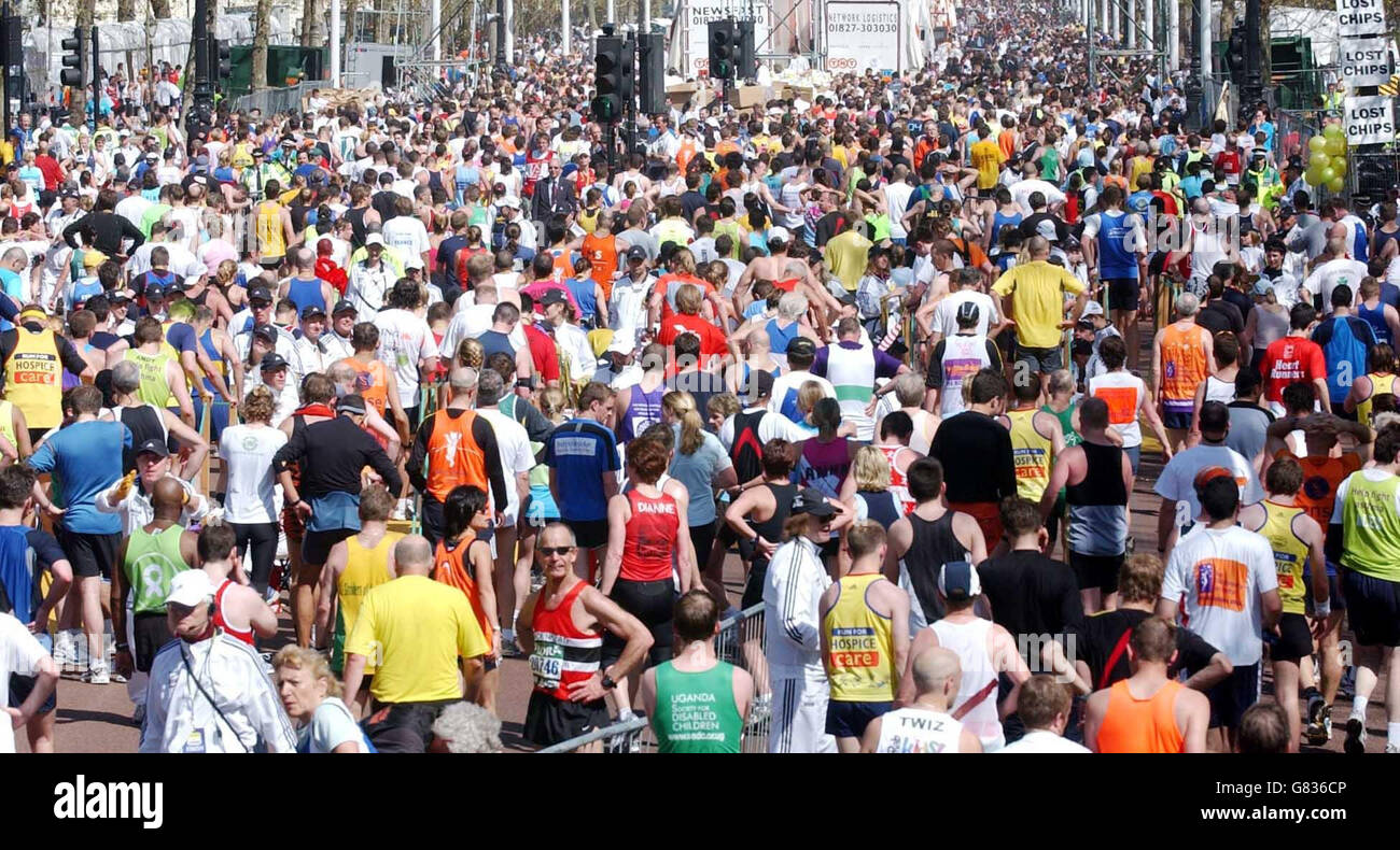Flora london marathon 2005 Fotos und Bildmaterial in hoher Auflösung