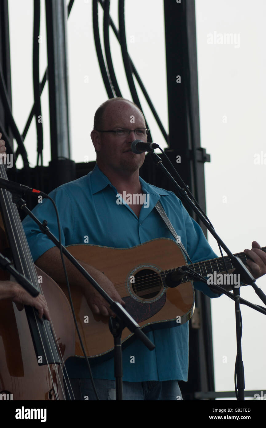 Mickey Galyean & Cullen Brücke Bluegrass Musik beim American Folk Festival 2015, Bangor, ME Stockfoto