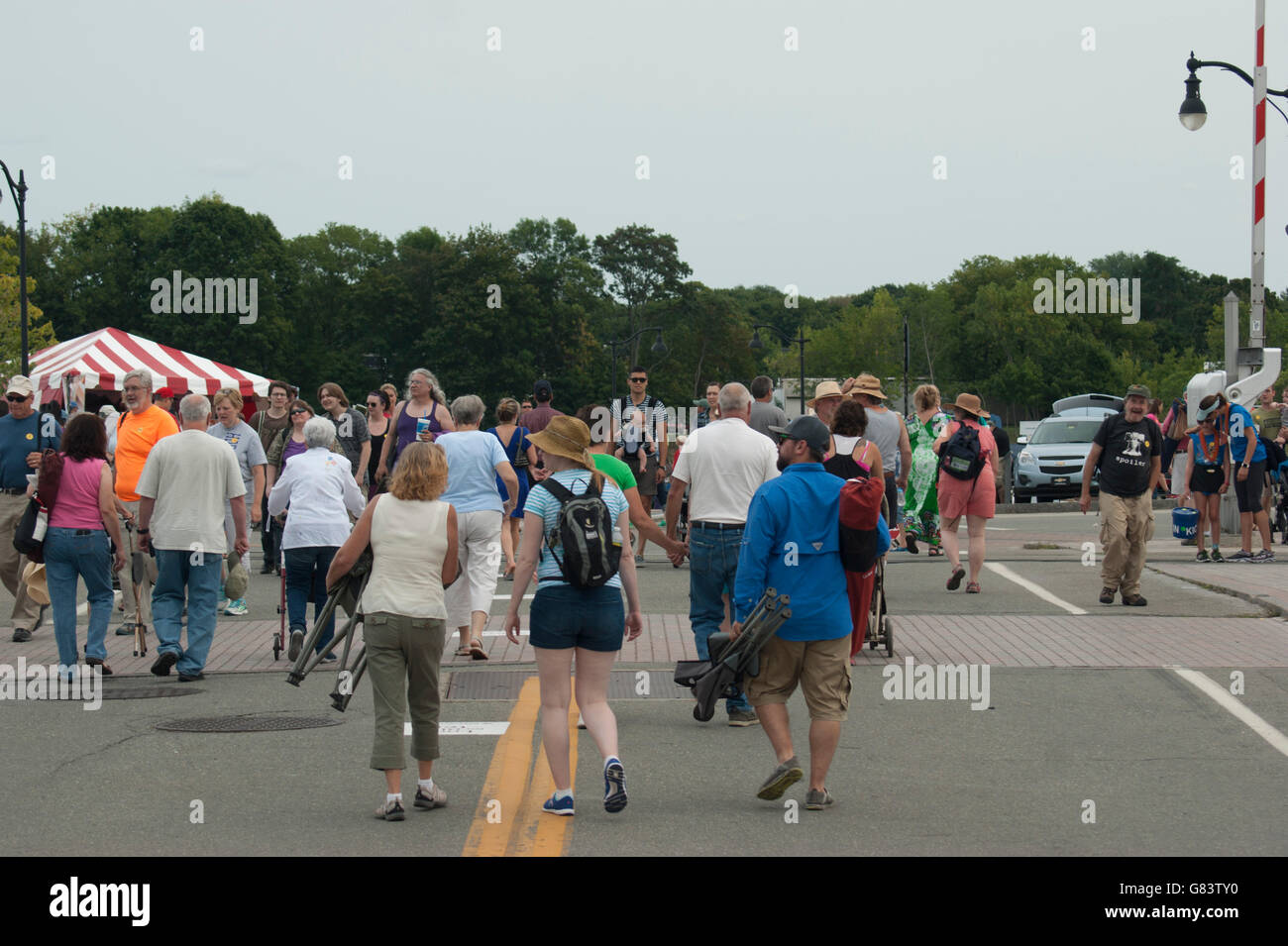 Besucher der 2015 American Folk Festival, Bangor, ME Stockfoto