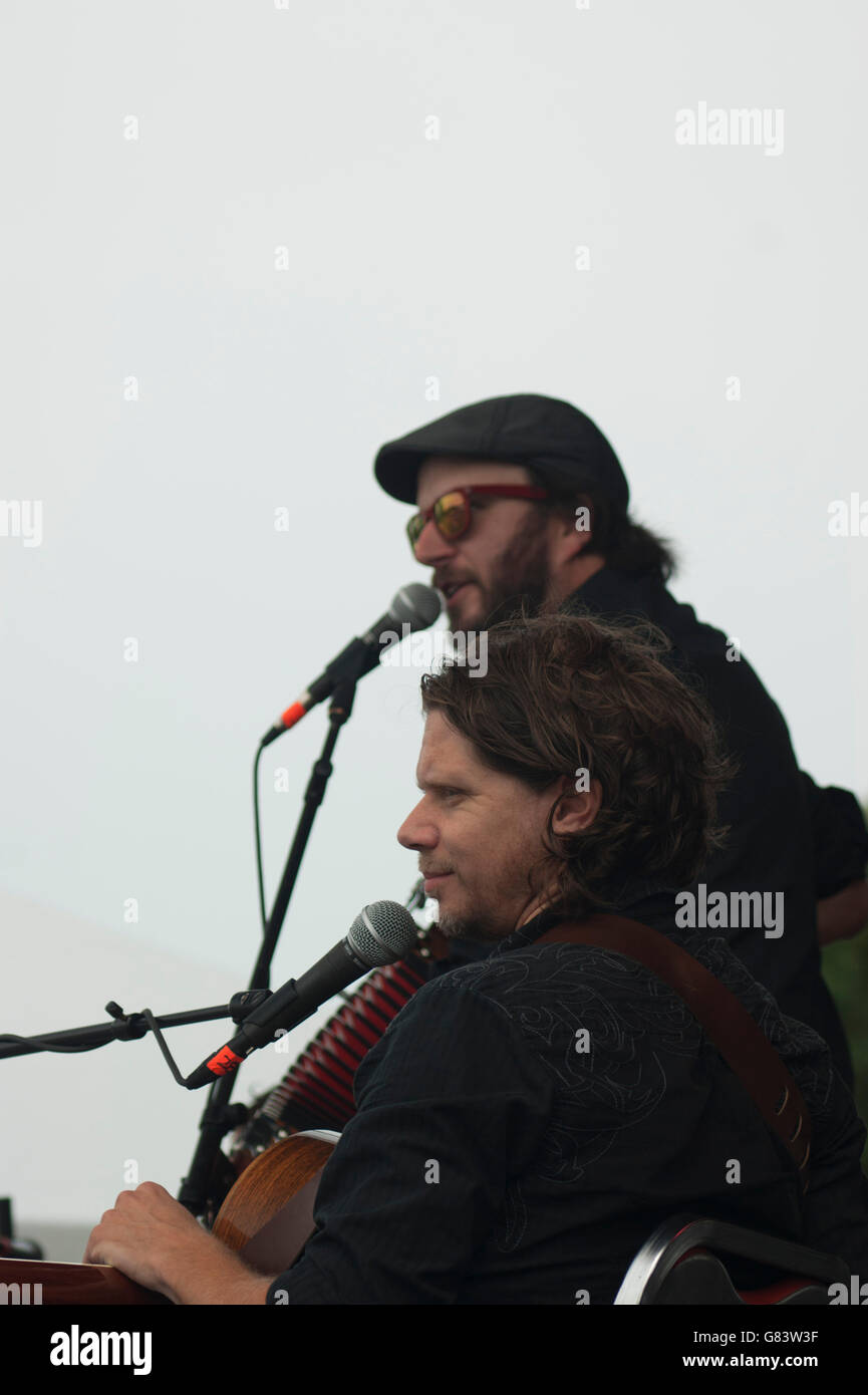Quebecois Musiker De Temps Antan erklingt in 2015 American Folk Festival, Bangor, ME Stockfoto