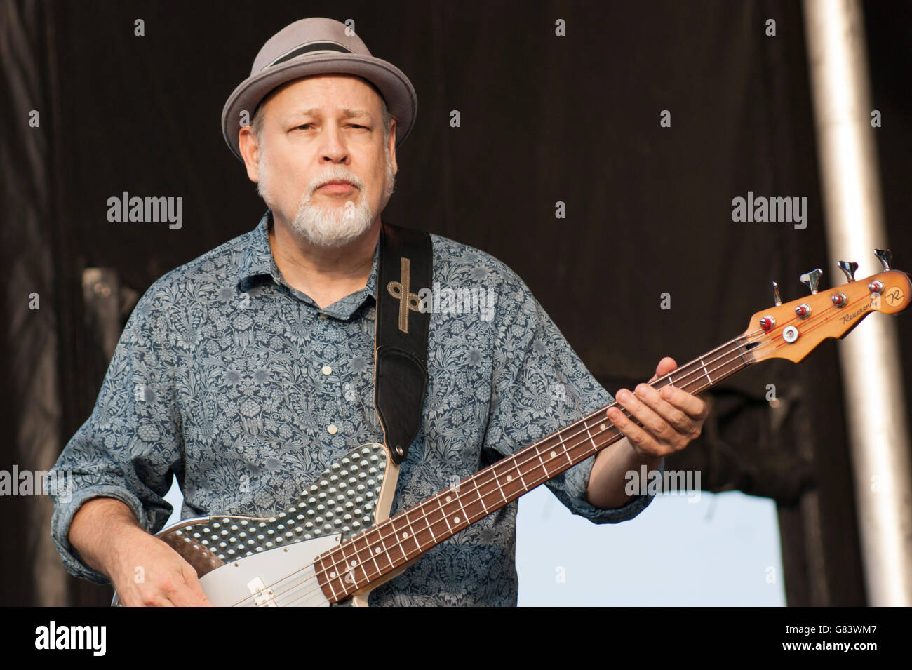 Gitarrist für Sleepy LaBeef Rockabilly Musik beim American Folk Festival 2015, Bangor, ME Stockfoto