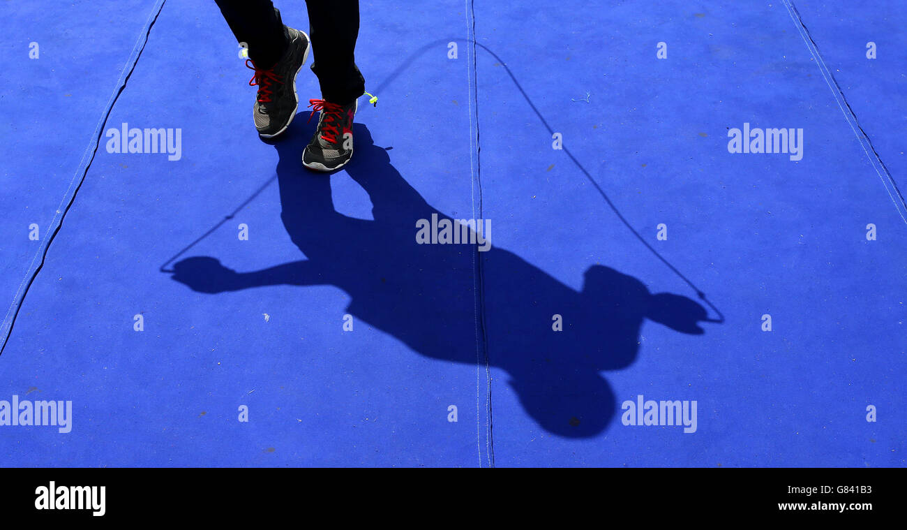 Scott Quigg während der öffentlichen Arbeiten in den Piccadilly Gardens in Manchester. DRÜCKEN SIE VERBANDSFOTO. Bilddatum: Samstag, 27. Juni 2015. Bildnachweis sollte lauten: Peter Byrne/PA Wire Stockfoto