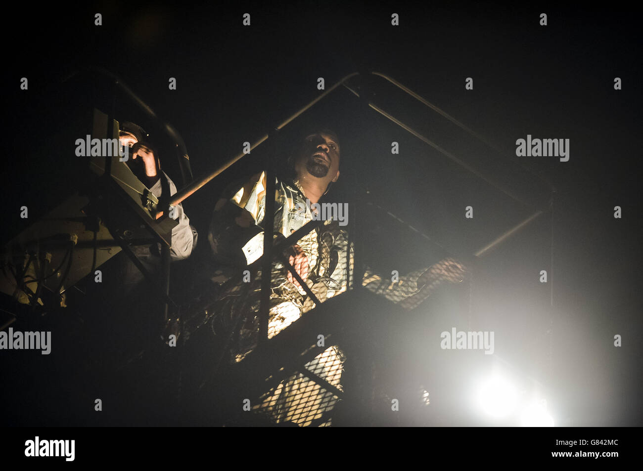 Kanye West tritt auf der Pyramid Stage beim Glastonbury Festival auf, auf der Worthy Farm in Somerset. Stockfoto