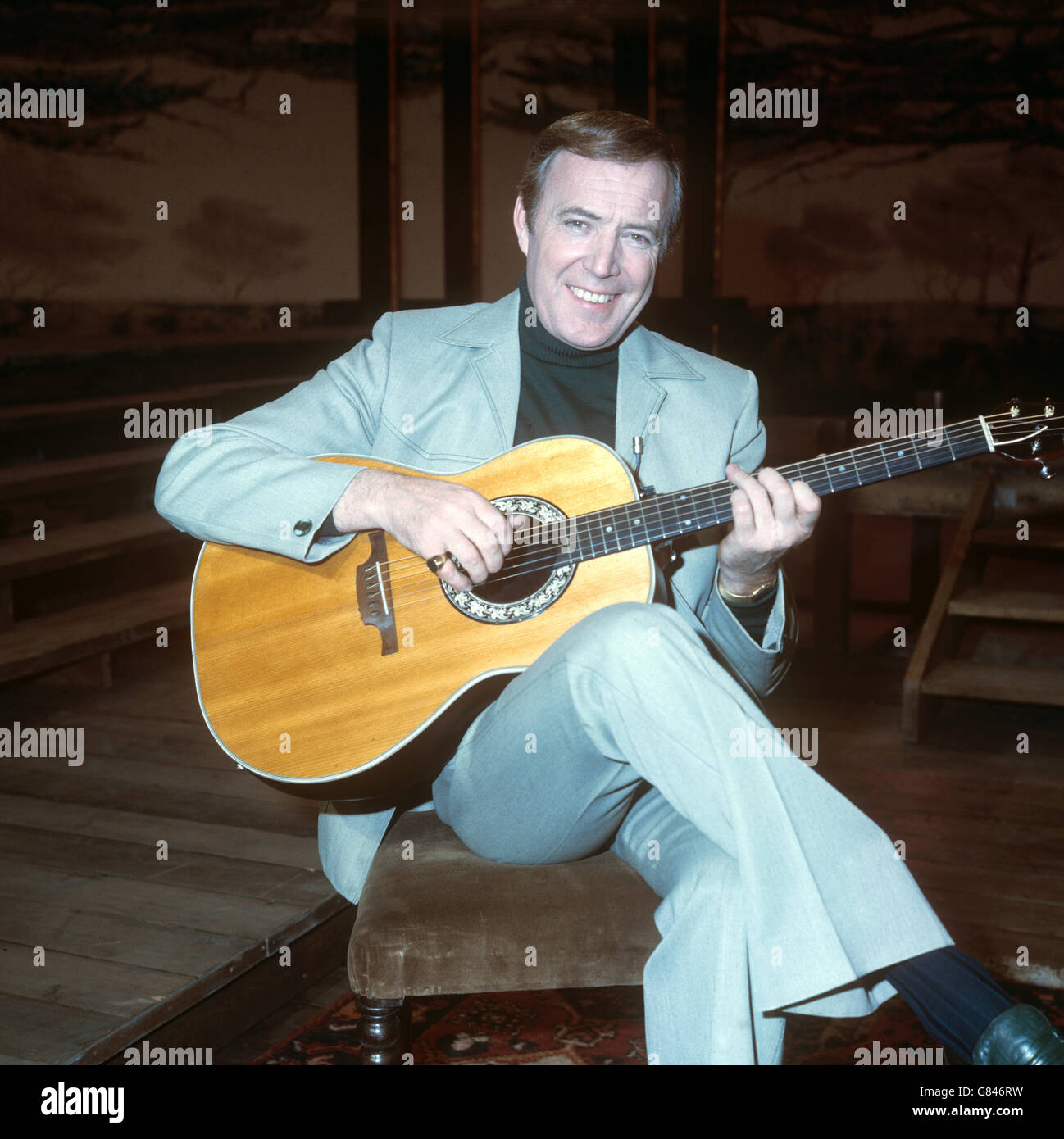 Musik - Val Doonican - London. Country-Sängerin Val Doonican im BBC Television Theatre, Shepherd's Bush. Stockfoto