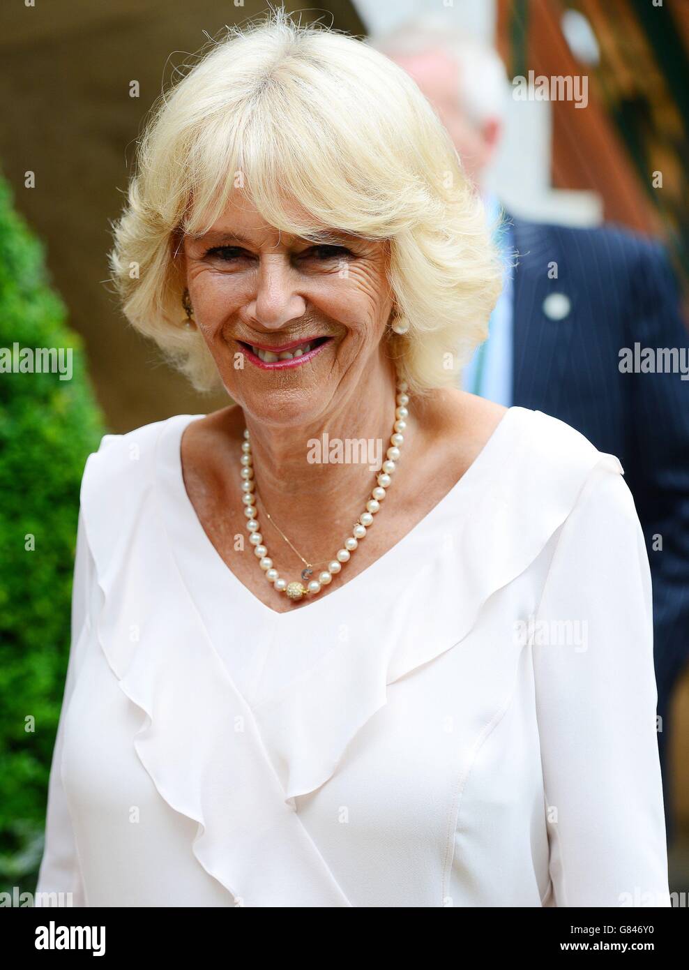 Die Herzogin von Cornwall nimmt an den Lawn Tennis Championships im All England Lawn Tennis Club in Wimbledon in London Teil. Stockfoto