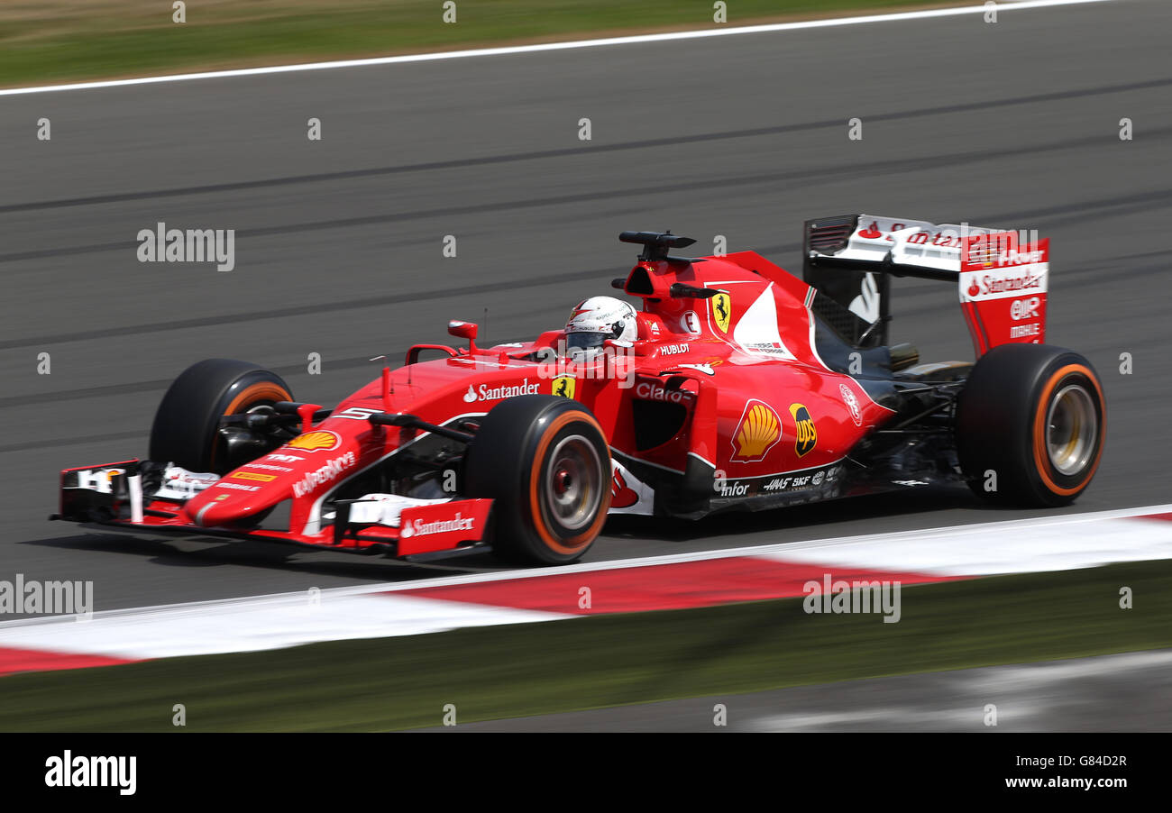 Motorsport - Formel-1-Weltmeisterschaft - Großer Preis Von Großbritannien 2015 - Trainingstag - Silverstone Circuit. Ferrari-Rennfahrer Sebastian Vettel während des Trainingstages für den Großen Preis von Großbritannien 2015 auf dem Silverstone Circuit, Towcester. Stockfoto