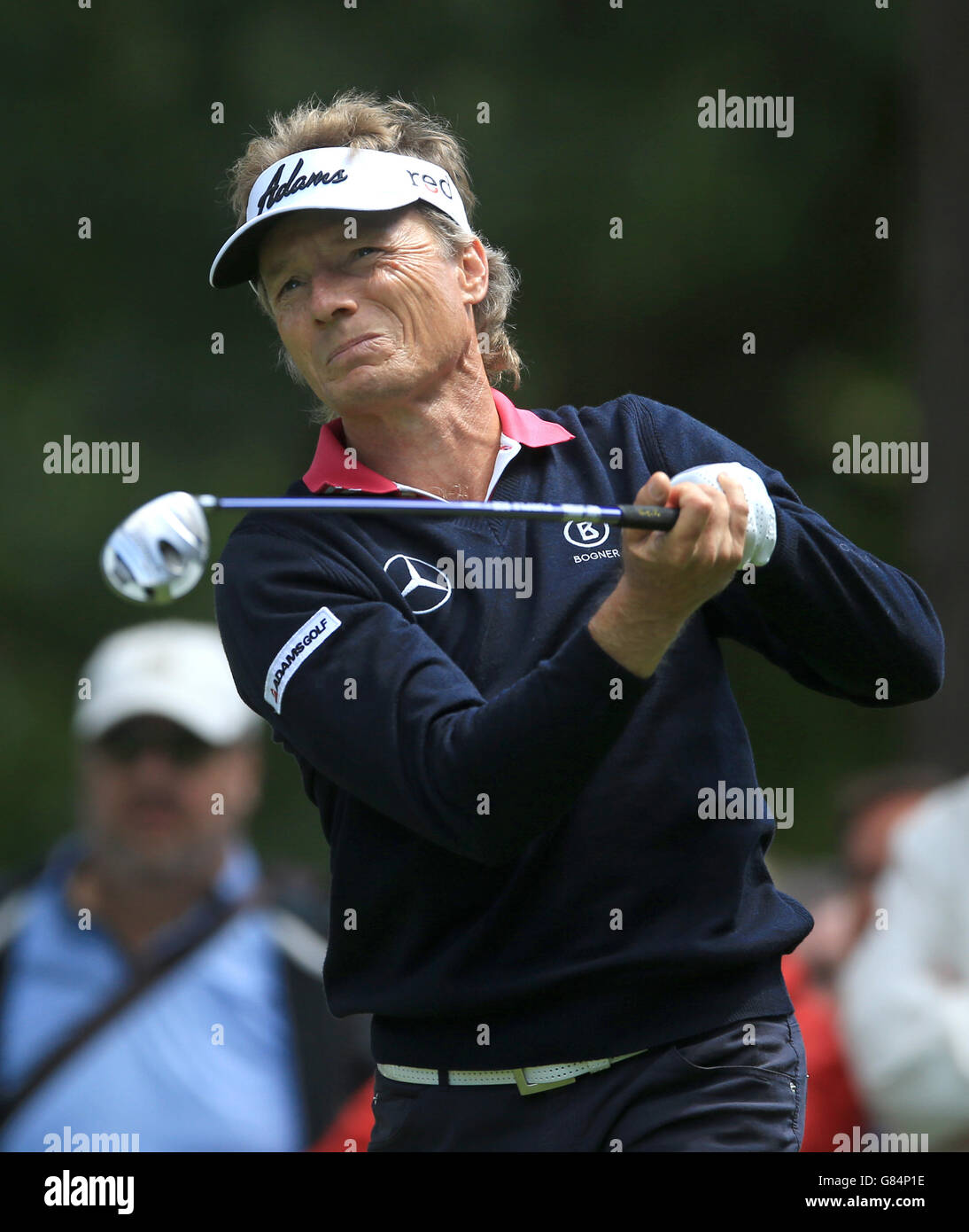 Bernhard langer (GER) spielt seine zweite Runde am dritten Tag der Senior Open Championships im Sunningdale Golf Club, Berkshire. DRÜCKEN SIE VERBANDSFOTO. Bilddatum: Samstag, 25. Juli 2015. Siehe PA Geschichte GOLF Sunningdale. Bildnachweis sollte lauten: Nigel French/PA Wire. Stockfoto