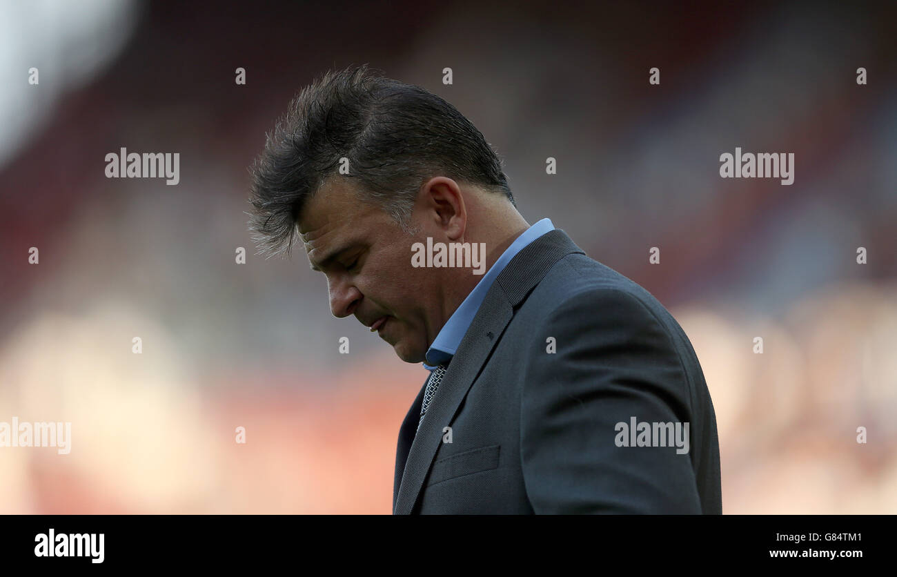 FC Lusitan Trainer Xavi Roura vor dem Qualifikationsspiel der UEFA Europa League in der ersten Runde im Upton Park, London. Stockfoto