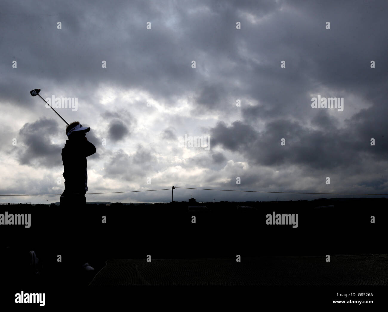 Golf - The Open Championship 2015 - Praxis Tag Drei - St Andrews. Die dänische Soren Kjeldsen auf dem 10. Abschlag während eines Trainingstages vor der Open Championship 2015 in St Andrews, Fife. Stockfoto