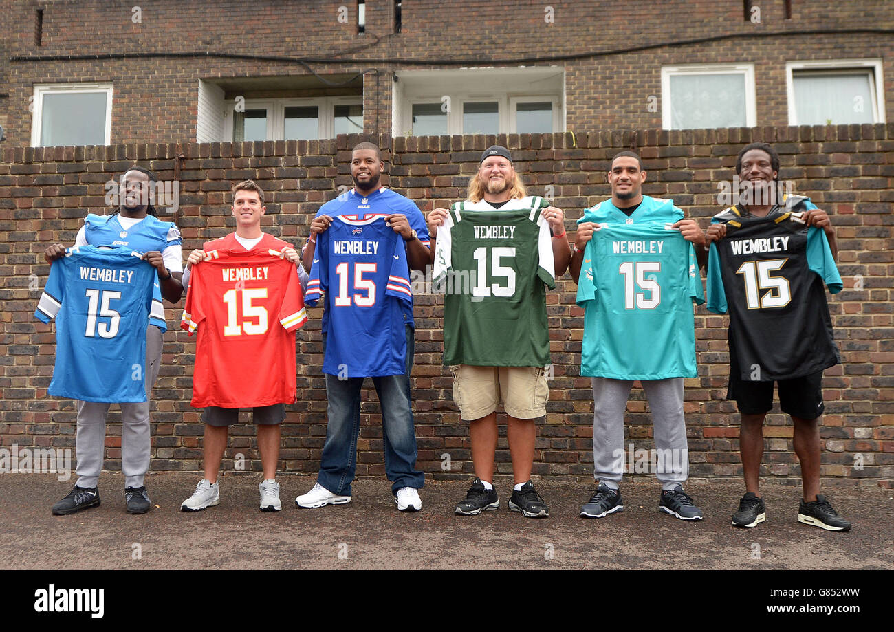 (Links-rechts) Detroit Lions Running Back, Joique Bell, Kansas City Chiefs Kicker, Cairo Santos, Buffalo Bills Tackle, Cordy Glenn, New York Jets Center Nick Mangold, Miami Dolphins Defensive End, Olivier Vernon und Jacksonville Jaguars Safety, Sergio Brown während des International Series Media Day im Black Prince Community Hub, London. Stockfoto