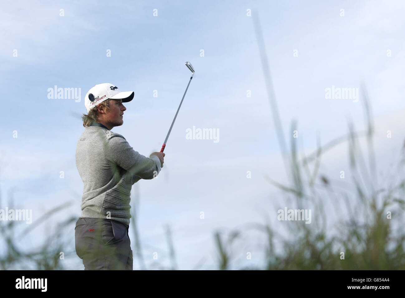 Englands Eddie Pepperell schlägt am dritten Tag der Open Championship 2015 in St Andrews, Fife ab. Stockfoto