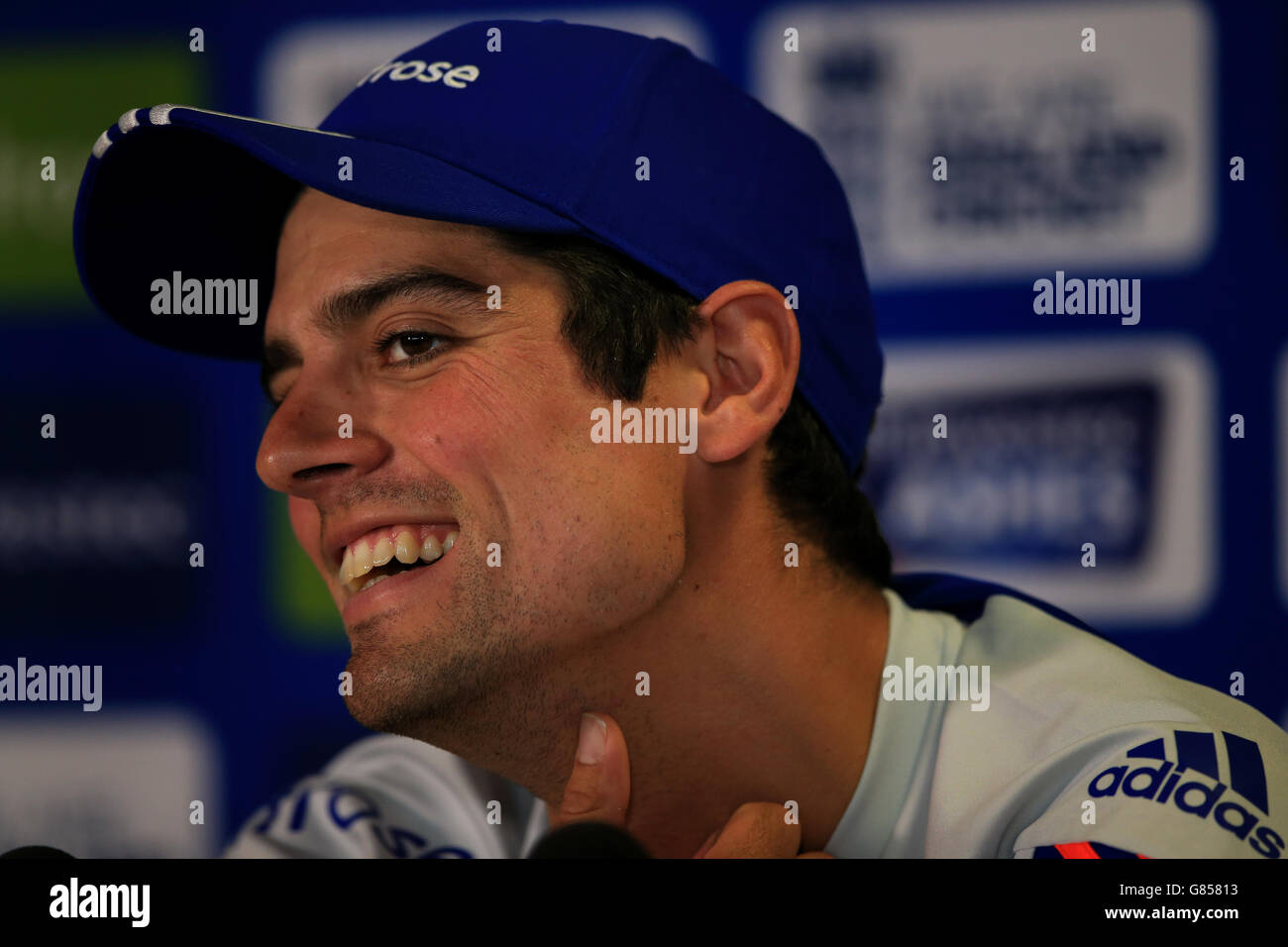 Der englische Kapitän Alastair Cook spricht vor dem dritten Investec Ashes Test-Spiel in Edgbaston, Birmingham, mit den Medien. Stockfoto