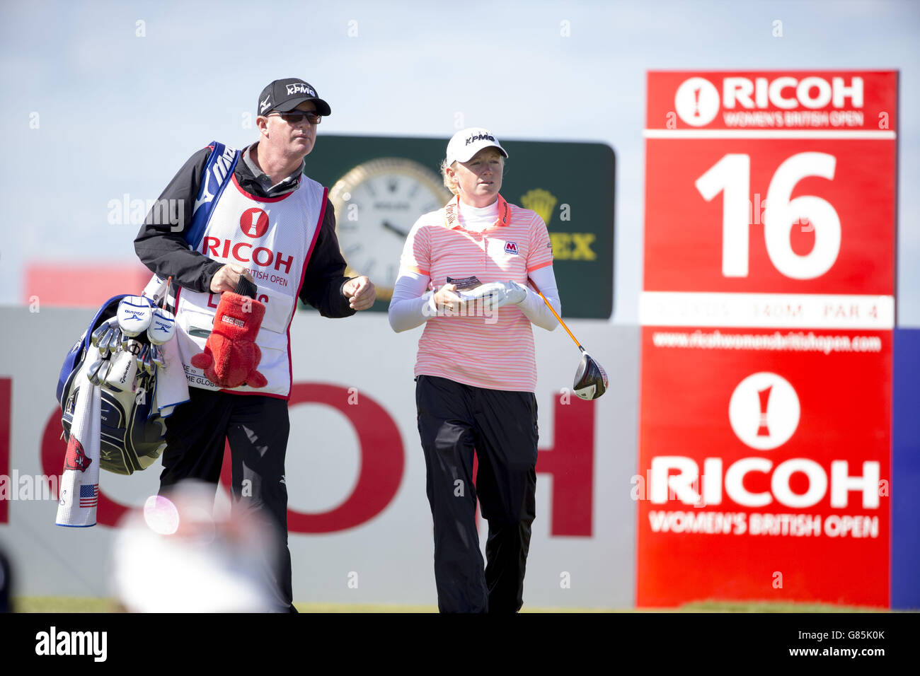 Die US-Amerikanerinnen Stacy Lewis wartet darauf, am 16. Tag eines der Ricoh Women's British Open im Trump Turnberry Resort, South Ayrshire, abzuschlagen. DRÜCKEN SIE VERBANDSFOTO. Bilddatum: Donnerstag, 30. Juli 2015. Siehe PA Geschichte GOLF Frauen. Der Bildnachweis sollte lauten: Kenny Smith/PA Wire. EINSCHRÄNKUNGEN: Nur für redaktionelle Zwecke. Keine kommerzielle Nutzung. Keine falsche kommerzielle Vereinigung. Keine Videoemulation. Keine Bildbearbeitung. Stockfoto