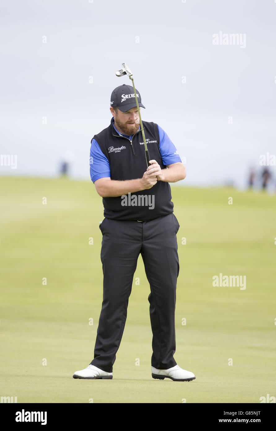 Irlands Shane Lowry auf dem 9. Green am zweiten Tag der Scottish Open im Gullane Golf Club, East Lothian. DRÜCKEN SIE VERBANDSFOTO. Bilddatum: Freitag, 10. Juli 2015. Siehe PA Geschichte GOLF Gullane. Der Bildnachweis sollte lauten: Kenny Smith/PA Wire. EINSCHRÄNKUNGEN: Keine kommerzielle Nutzung. Keine falsche kommerzielle Vereinigung. Keine Videoemulation. Keine Bildbearbeitung. Stockfoto