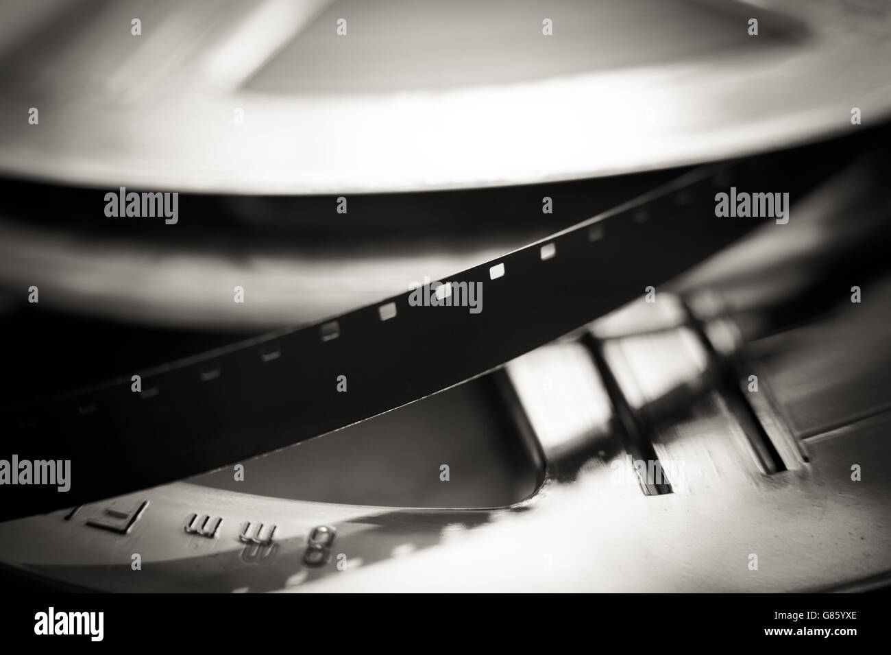 Detail der super 8 mm Film Reel Makro Nahaufnahme Tiefenschärfe schwarz / weiß Stockfoto