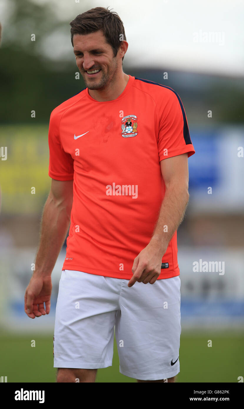 Fußball - vor der Saison freundlich - Coventry City / Oxford United - Liberty Way Stadium. Sam Ricketts von Coventry City Stockfoto