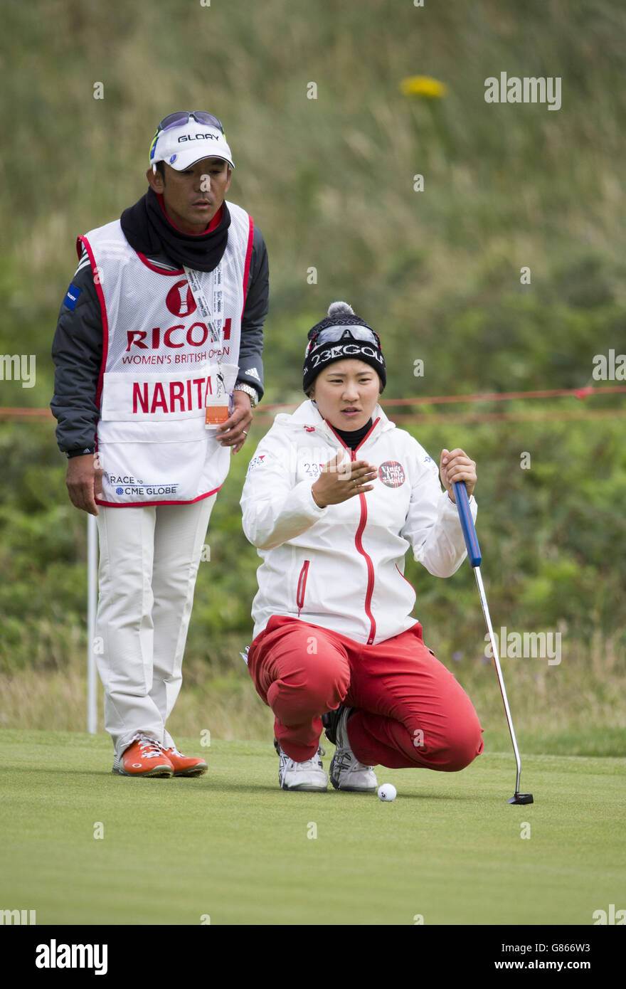 Am zweiten Tag der Ricoh Women's British Open im Trump Turnberry Resort, South Ayrshire, reiht sich die japanische Misuzu Marita auf das 5. Loch. DRÜCKEN SIE VERBANDSFOTO. Bilddatum: Freitag, 31. Juli 2015. Siehe PA Geschichte GOLF Frauen. Der Bildnachweis sollte lauten: Kenny Smith/PA Wire. EINSCHRÄNKUNGEN: Nur für redaktionelle Zwecke. Keine kommerzielle Nutzung. Keine falsche kommerzielle Vereinigung. Keine Videoemulation. Keine Bildbearbeitung. Stockfoto