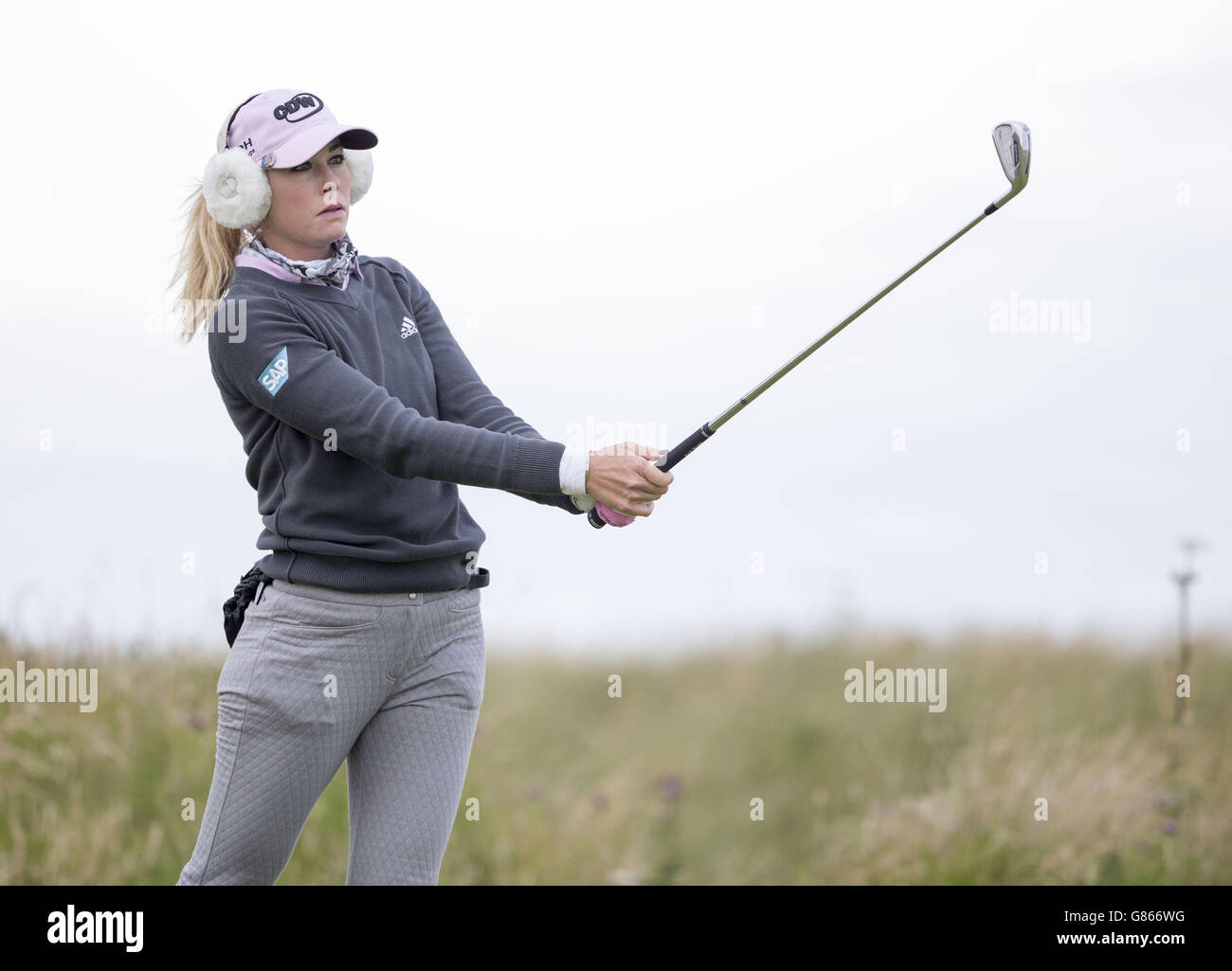 Am zweiten Tag der Ricoh Women's British Open im Trump Turnberry Resort, South Ayrshire, macht sich die US-Amerikanerin Paula Creamer auf den Weg zum sechsten Abschlag. DRÜCKEN SIE VERBANDSFOTO. Bilddatum: Freitag, 31. Juli 2015. Siehe PA Geschichte GOLF Frauen. Der Bildnachweis sollte lauten: Kenny Smith/PA Wire. EINSCHRÄNKUNGEN: Nur für redaktionelle Zwecke. Keine kommerzielle Nutzung. Keine falsche kommerzielle Vereinigung. Keine Videoemulation. Keine Bildbearbeitung. Stockfoto