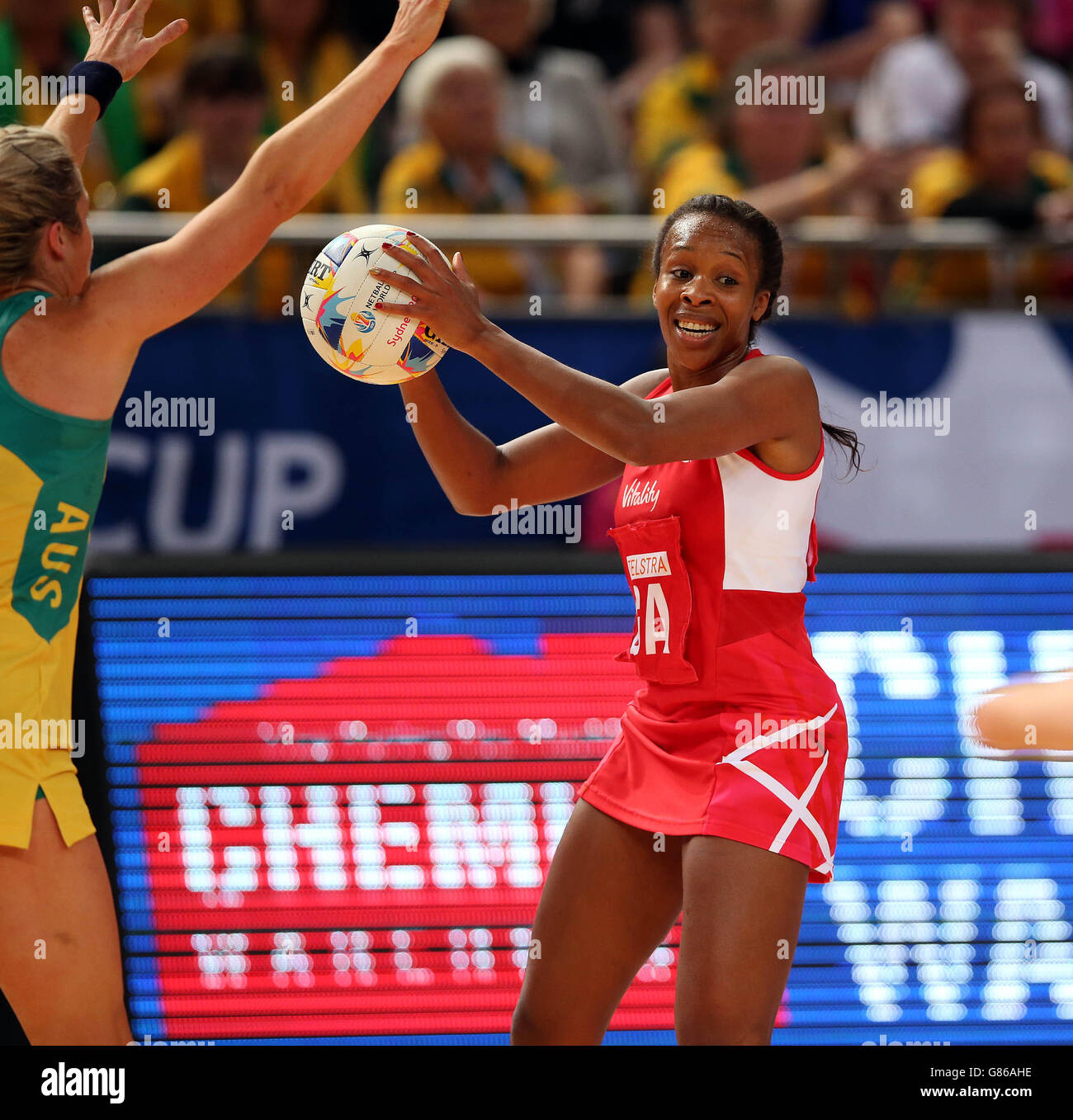 Korbball - 2015 Netball-World-Cup - Qualifikationsrunde - England V Australien - Allphones Arena Stockfoto