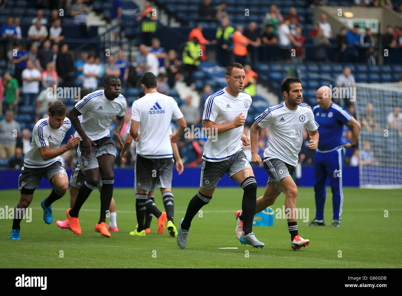 Fußball - Barclays Premier League - West Bromwich Albion gegen Chelsea - The Hawthorns. Chelseas John Terry (zweiter rechts) beim Warm-up für das Spiel der Barclays Premier League im Hawthorns, West Bromwich. Stockfoto