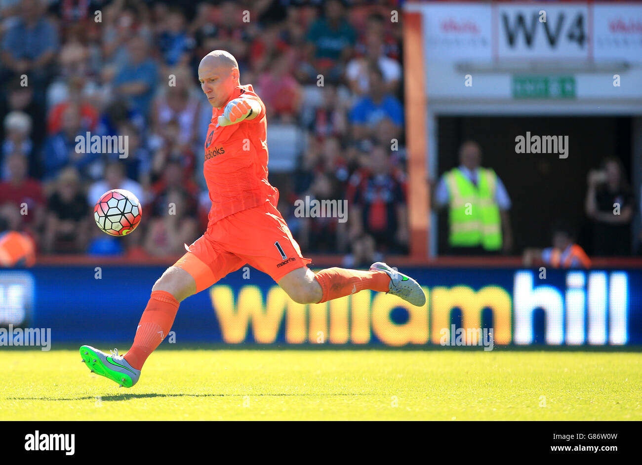 Fußball - Barclays Premier League - Bournemouth gegen Aston Villa - Vitality Stadium. Brad Guzan, Torwart der Aston Villa Stockfoto