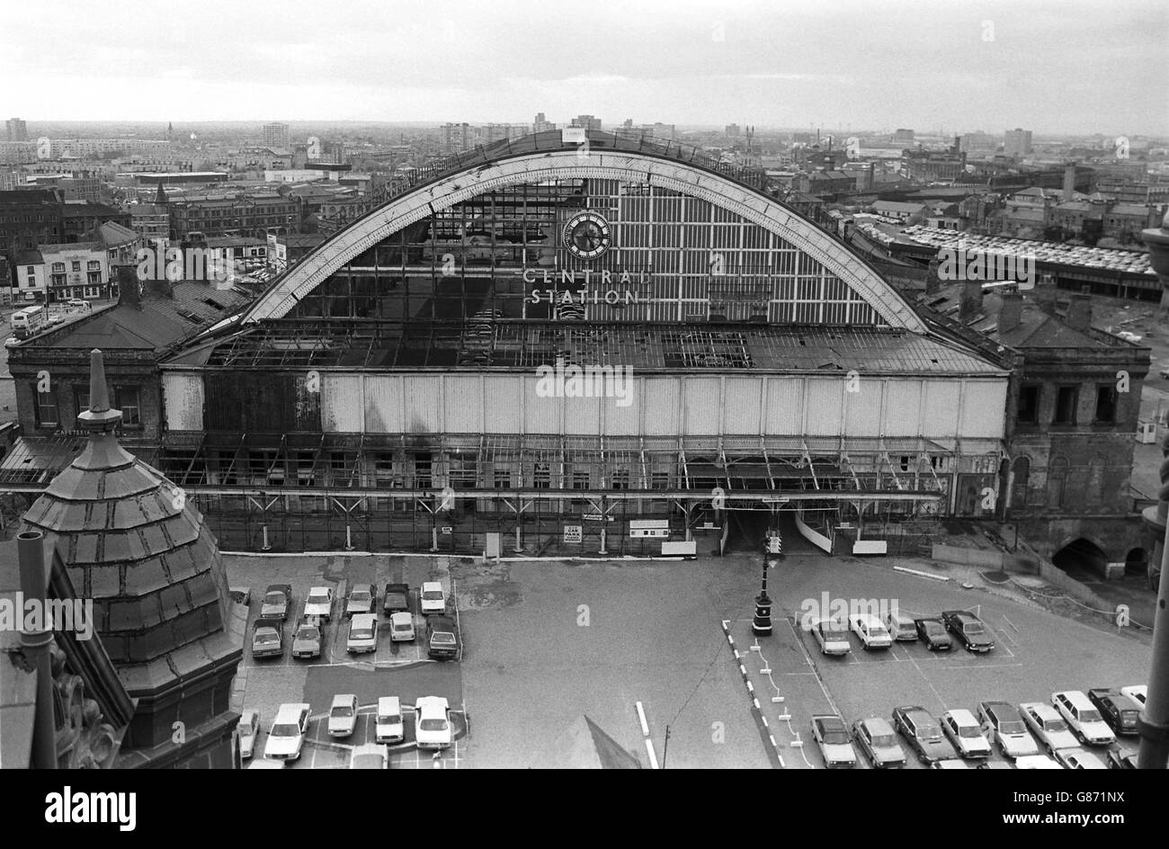 Der ausgenutzte Hauptbahnhof von Manchester, der in eine Ausstellungshalle, ein Hotel und einen Freizeitkomplex umgewandelt werden soll. Stockfoto