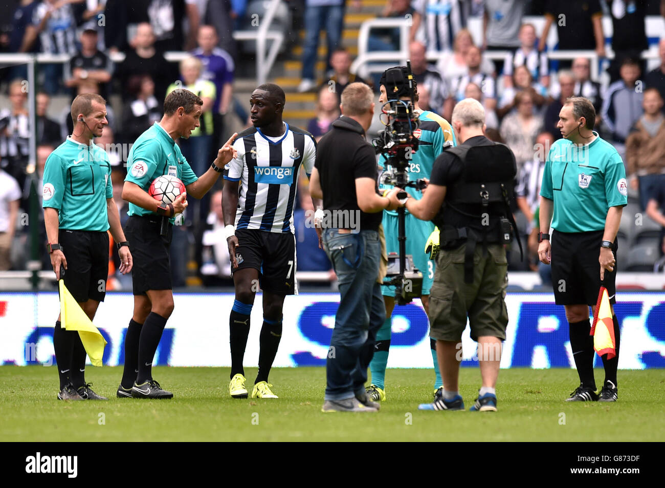 Fußball - Barclays Premier League - Newcastle United V Arsenal - St James' Park Stockfoto