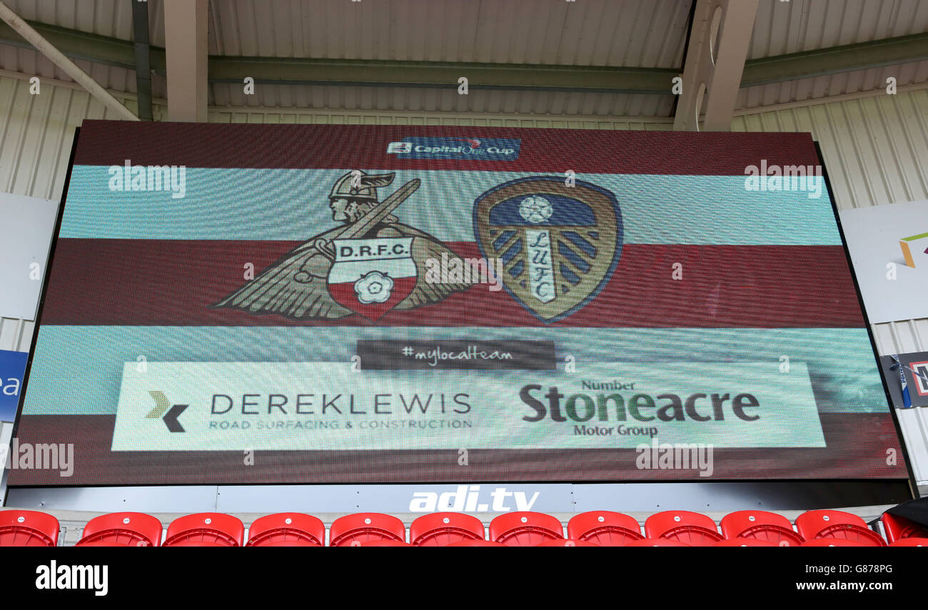 Fußball - Capital One Cup - erste Runde - Doncaster Rovers gegen Leeds United - Keepmoat Stadium. Eine allgemeine Ansicht des LED-Bildschirms am Keepmoat Stadium Stockfoto