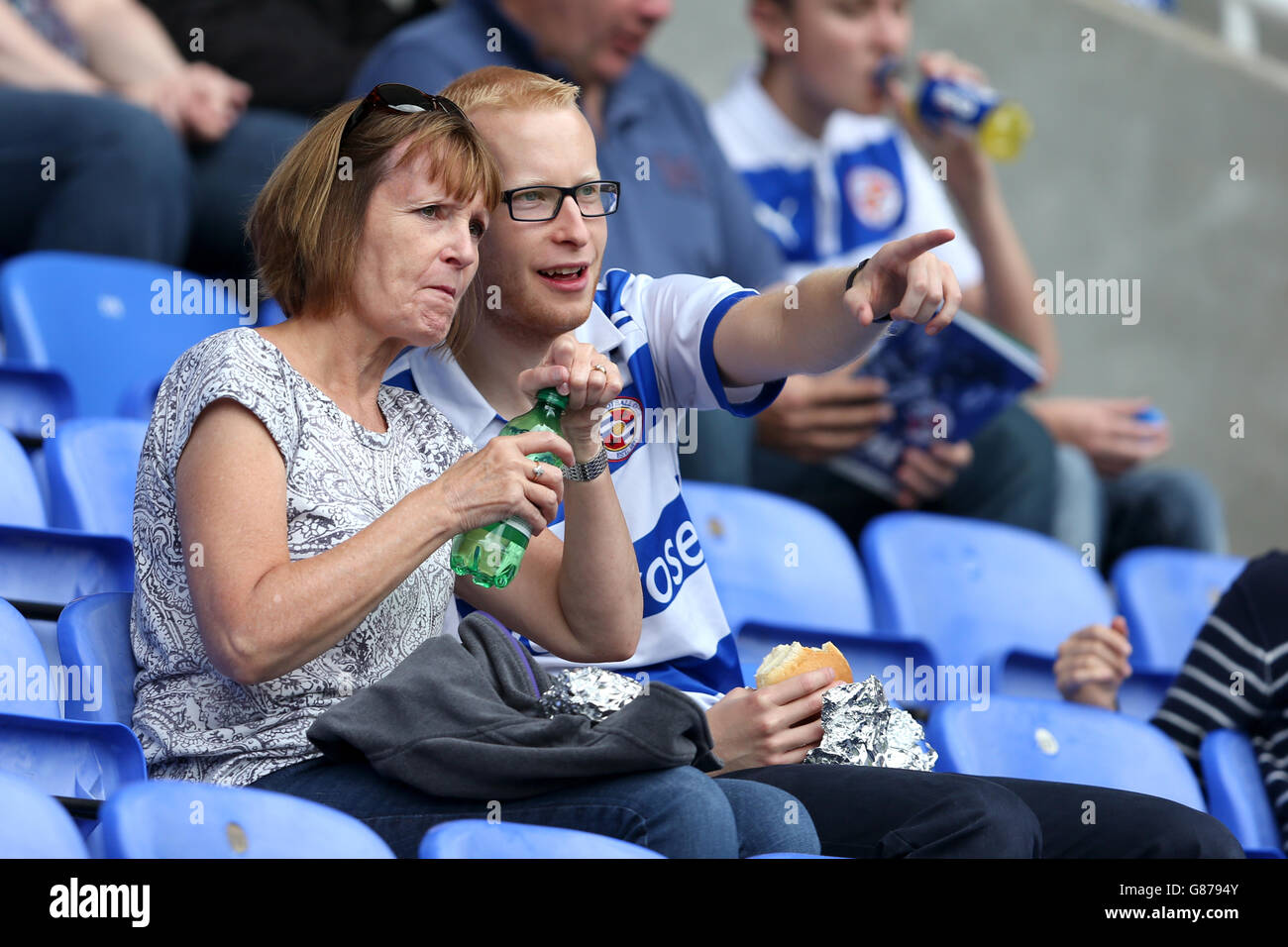 Fußball - Himmel Bet Meisterschaft - lesen gegen Leeds United - Madejski-Stadion Stockfoto
