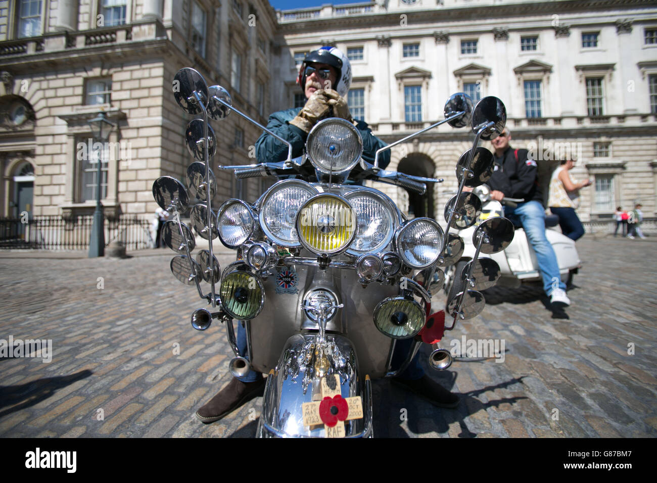 S Innenhof, um die letzten Wochen der Ausstellung "The Jam: About the Young Idea" zu feiern. Stockfoto