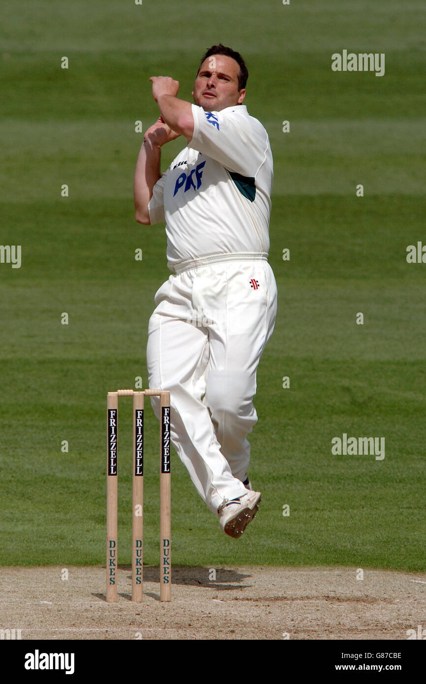 Cricket - Frizzell County Championship - Division One - Surrey V Nottinghamshire - The Brit Oval. Mark Ealham von Nottinghamshire Stockfoto