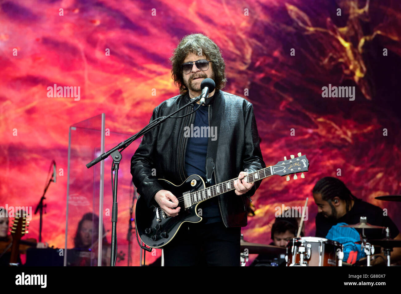 Jeff Lynne Band Electric Light Orchestra führt beim Glastonbury Music festival Stockfoto