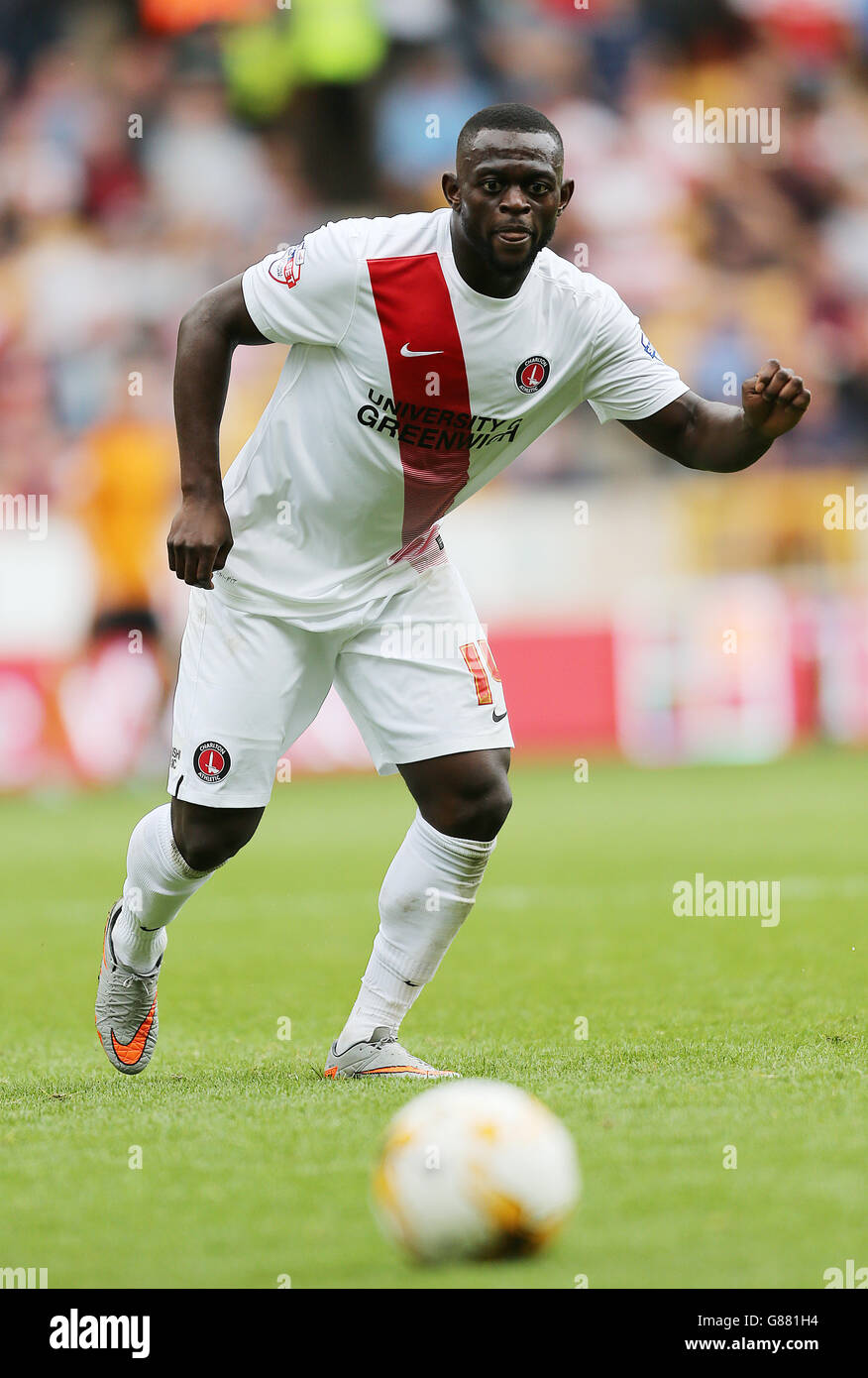 Igor Vetokele von Charlton Athletic beim Sky Bet Championship-Spiel in Molineux, Wolverhampton. DRÜCKEN SIE VERBANDSFOTO. Bilddatum: Samstag, 29. August 2015. Siehe PA Geschichte SOCCER Wolves. Bildnachweis sollte lauten: Barrington Coombs/PA Wire. Stockfoto