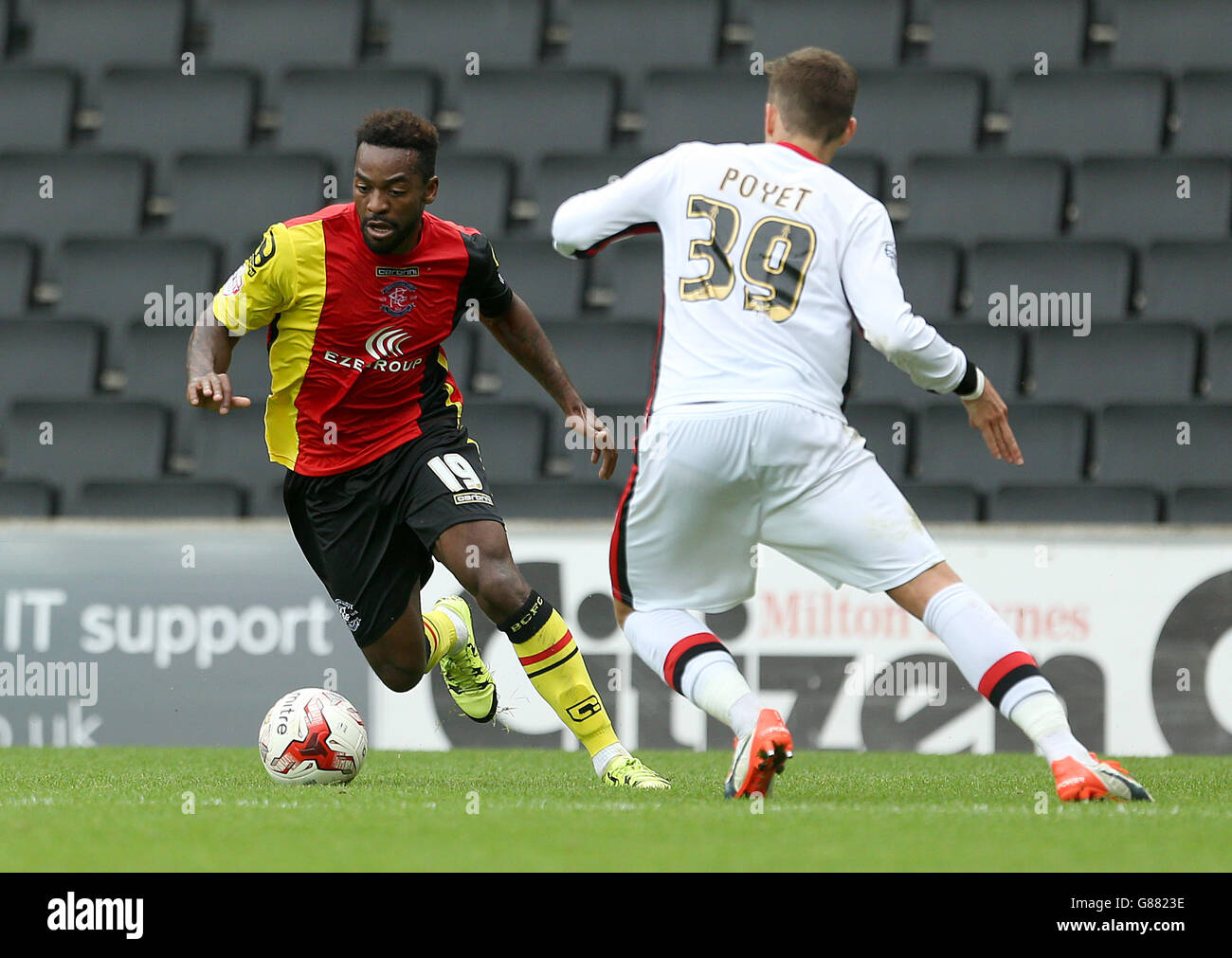 Fußball - Sky Bet Championship - MK Dons / Birmingham City - Stadion:mk. Jacques Maghoma in Birmingham City in Aktion Stockfoto