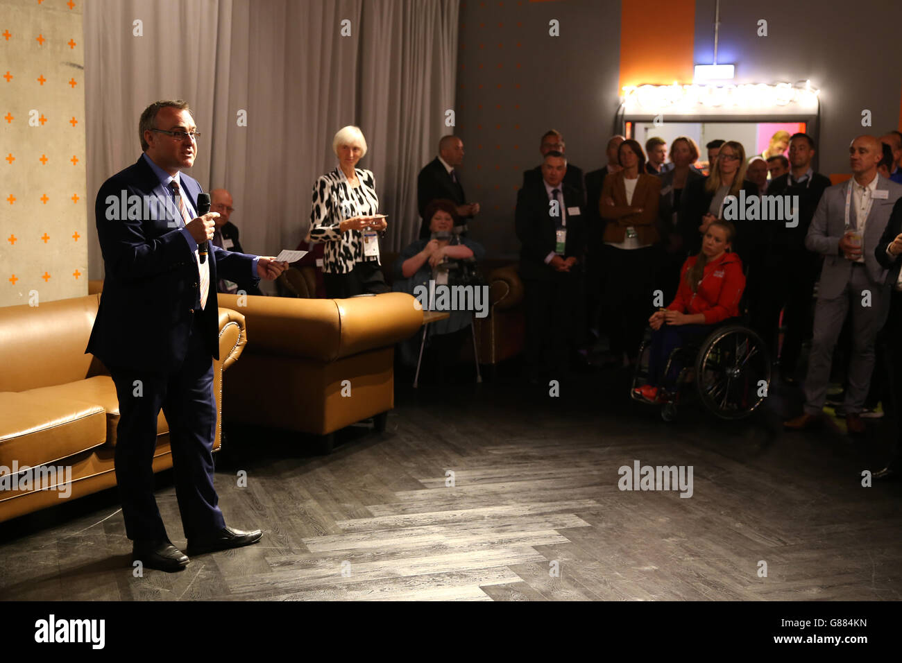 Mike Winaper, Head of Community Sport, Sport England bei der VIP-Zeremonie am 1. Tag der Sainsbury's 2015 School Games in der Manchester Arena Stockfoto