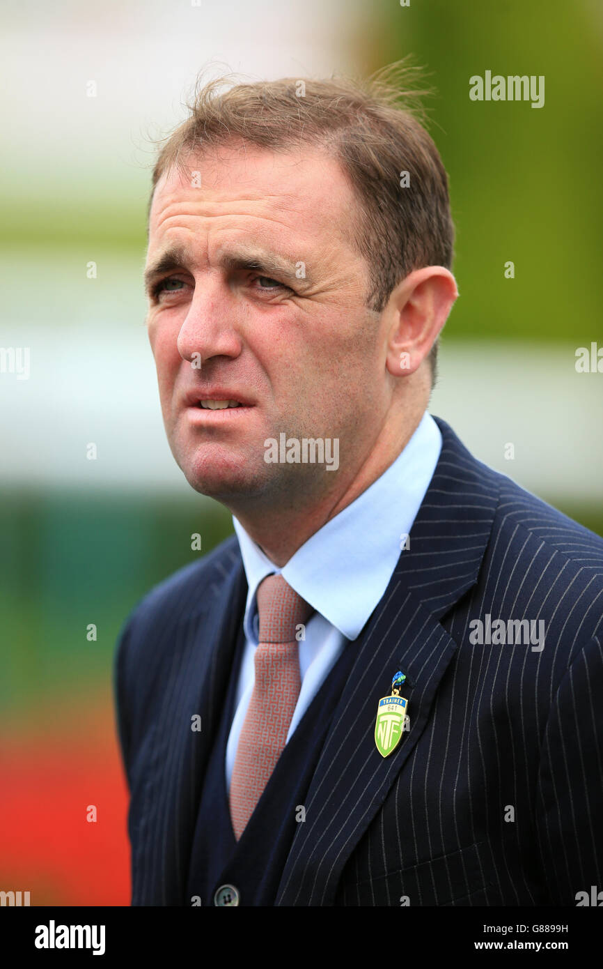 Pferderennen - 2015 Ladbrokes St Leger Festival - Tag 1 - Doncaster Races. Trainer Charlie Appleby Stockfoto