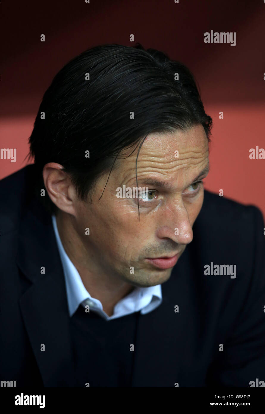 Fußball - UEFA Champions League - Gruppe E - Bayer 04 Leverkusen / BATE Borisov - BayArena. Bayer 04 Leverkusens Trainer Roger Schmidt Stockfoto