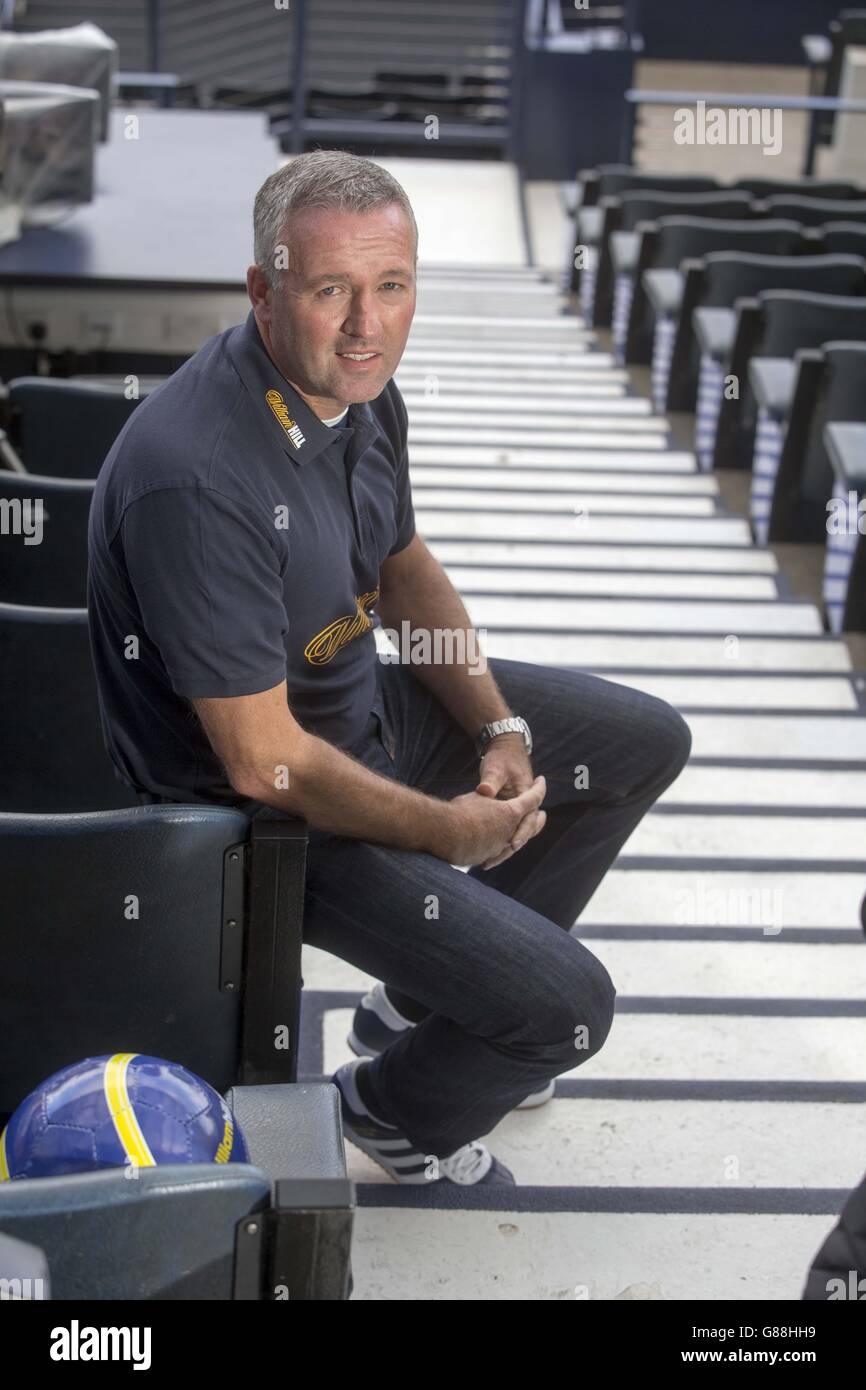 Paul Lambert während der Pressekonferenz im Hampden Park, Glasgow. DRÜCKEN SIE VERBANDSFOTO. Bilddatum: Sonntag, 6. September 2015. Siehe PA Story SOCCER Scotland. Bildnachweis sollte lauten: Jeff Holmes/PA Wire. EINSCHRÄNKUNGEN: Die Nutzung unterliegt Einschränkungen. Kommerzielle Nutzung nur mit vorheriger schriftlicher Zustimmung der Scottish FA. Stockfoto