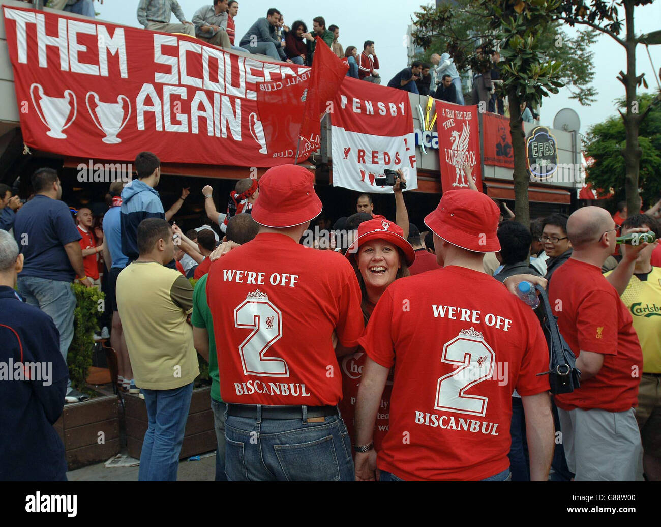 Fußball - UEFA Champions League - Finale - AC Mailand / Liverpool - Liverpool-Fans - Istanbul. Liverpool-Fans treffen sich in Istanbul. Stockfoto