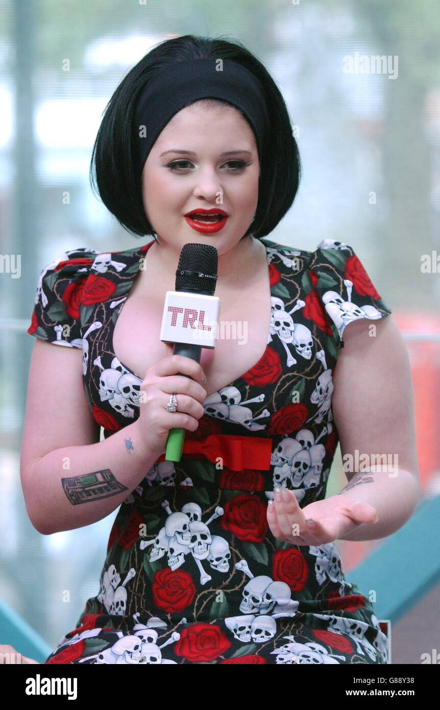 MTV's TRL - Total Request Live - Leicester Square. Sängerin Kelly Osbourne während ihres Gastauftritts in MTV's TRL - Total Request Live-Show. Stockfoto