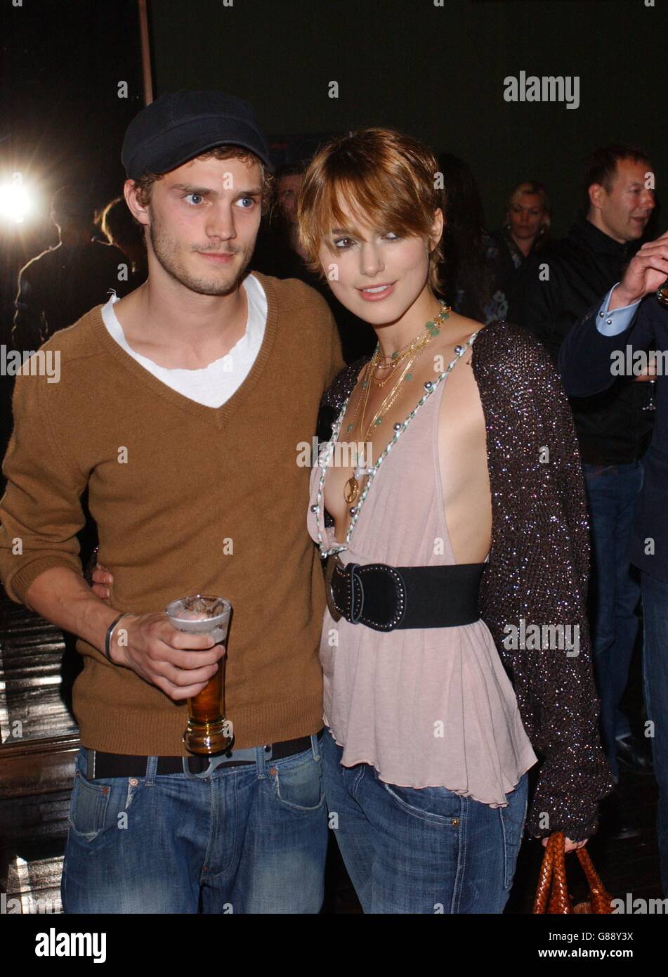 Schauspielerin keira knightley und ihr freund jamie dornan Fotos und Bildmaterial in hoher Auflosung Alamy