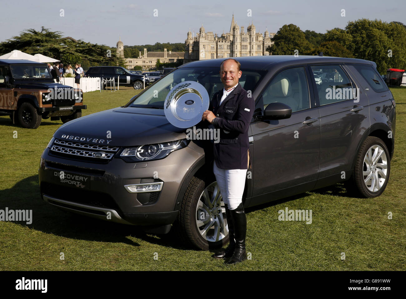 Michael Jung feiert den Gewinn der Burghley Horse Testfahrten am vierten Tag der 2015 Land Rover Burghley Horse Testfahrten in Burghley Hourse, Burghley. Stockfoto