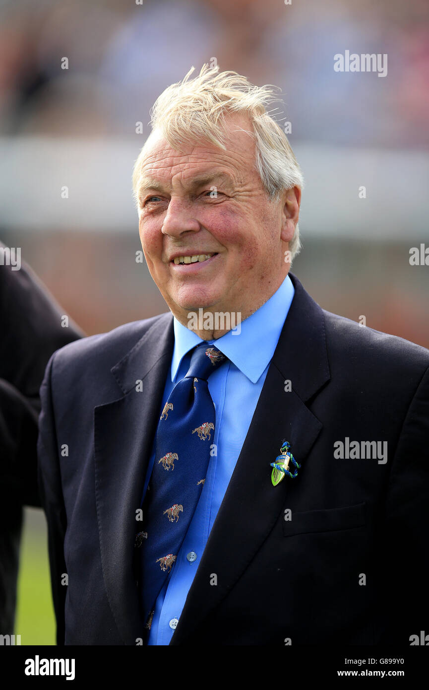 Pferderennen - 2015 Ladbrokes St Leger Festival - Tag Drei - Doncaster Races. Richard Whitaker, Trainer Stockfoto